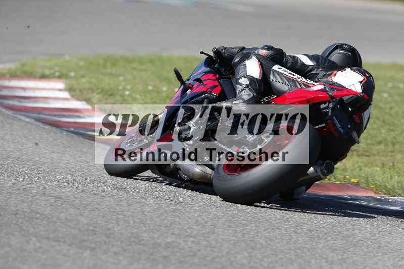 /43 08.08.2025 Discover the Bike ADR/Race 3 rot/34